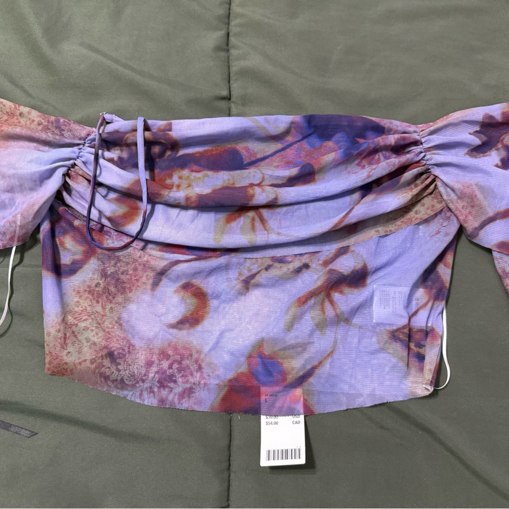 Lavender Floral Ruched Crop Top - Picture 2 of 2